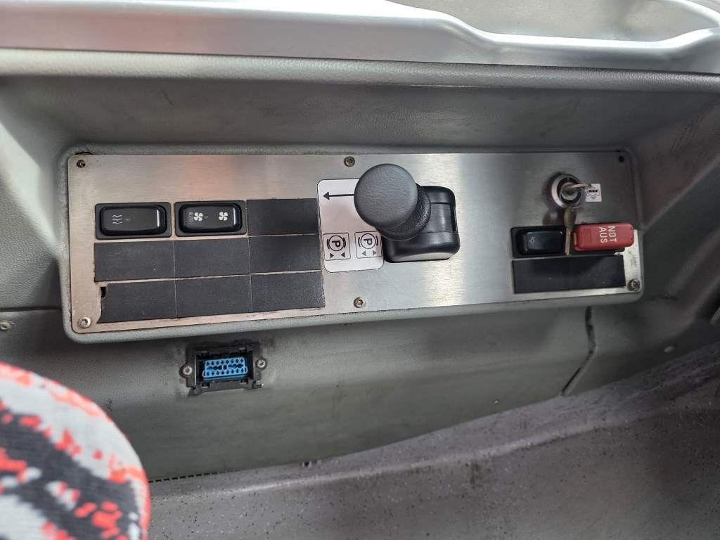 Fahrzeugabbildung Mercedes-Benz LE 530 40+56+1+1