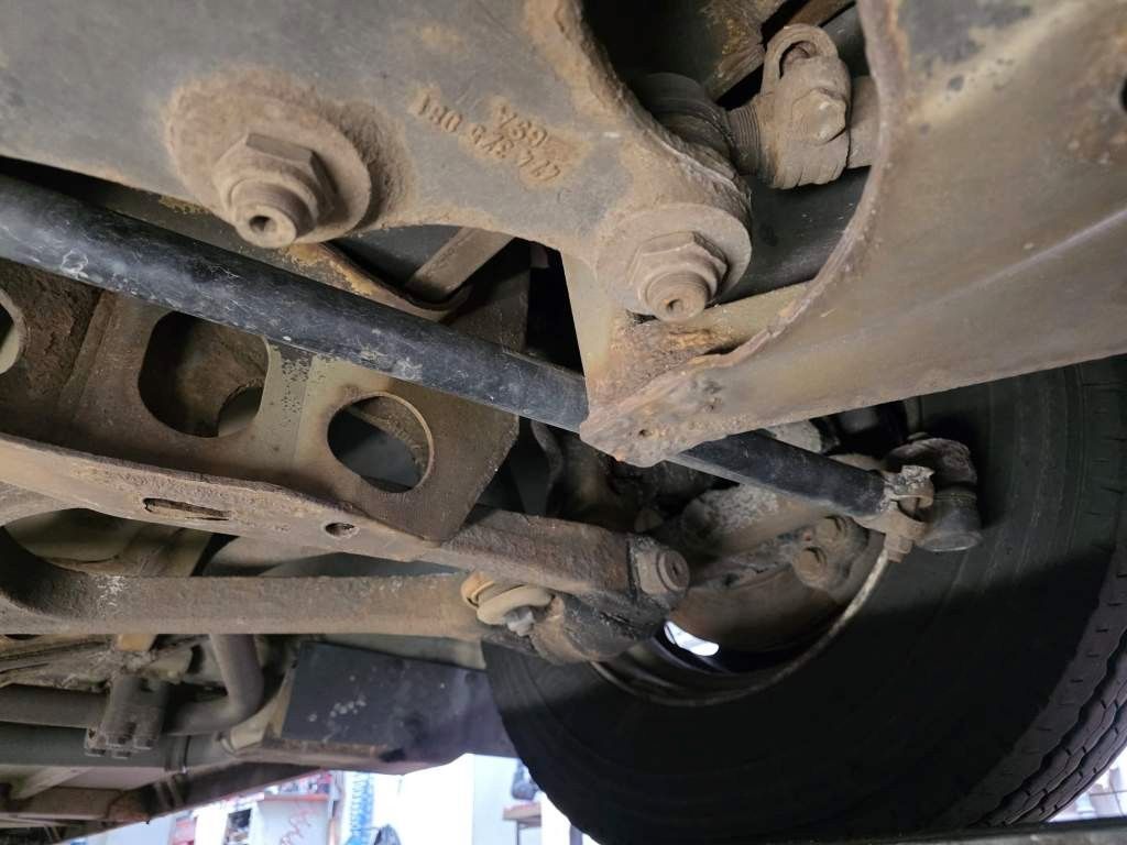 Fahrzeugabbildung Mercedes-Benz LE 530 40+56+1+1