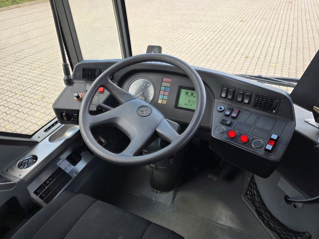 Fahrzeugabbildung Mercedes-Benz Citaro 530 LE, 50+15+1