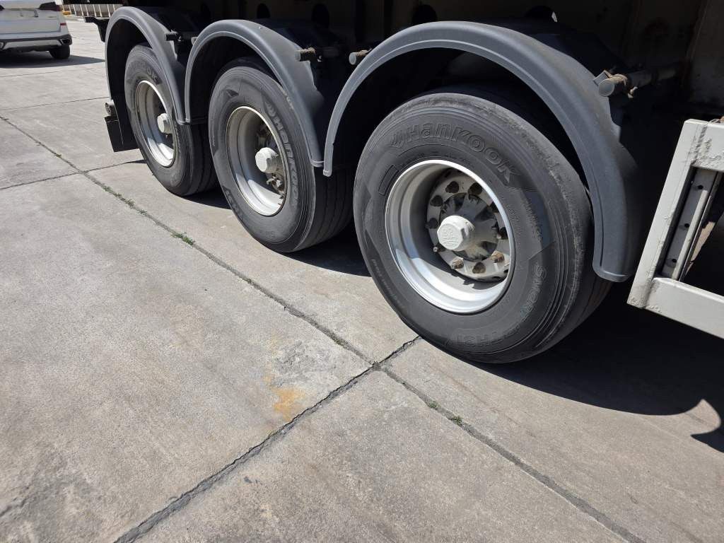 Fahrzeugabbildung Reisch Getreidekipper ca. 47 cbm, Kombi-Pendel-Klappe