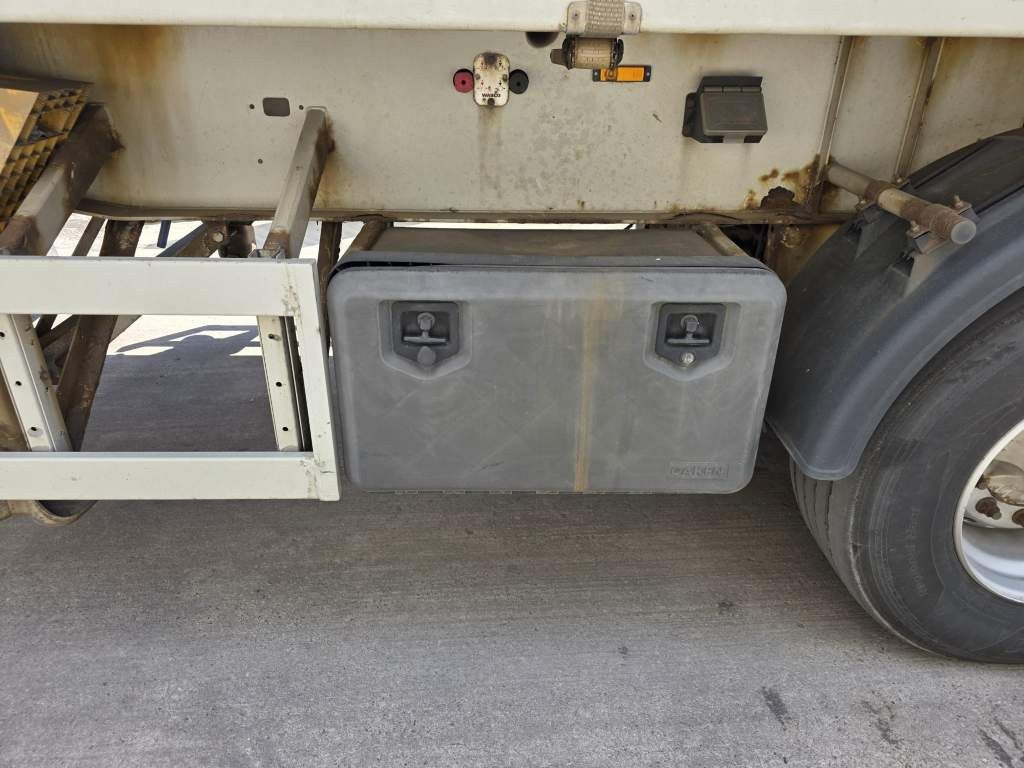 Fahrzeugabbildung Reisch Getreidekipper ca. 47 cbm, Kombi-Pendel-Klappe