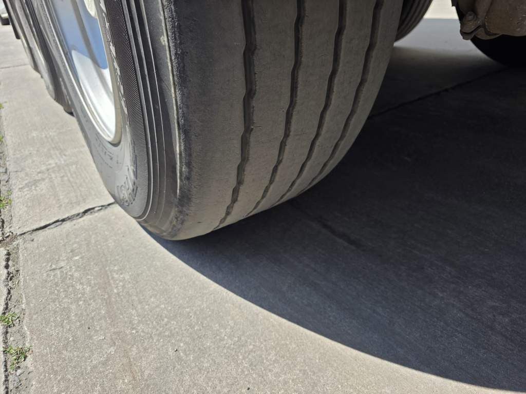 Fahrzeugabbildung Reisch Getreidekipper ca. 47 cbm, Kombi-Pendel-Klappe
