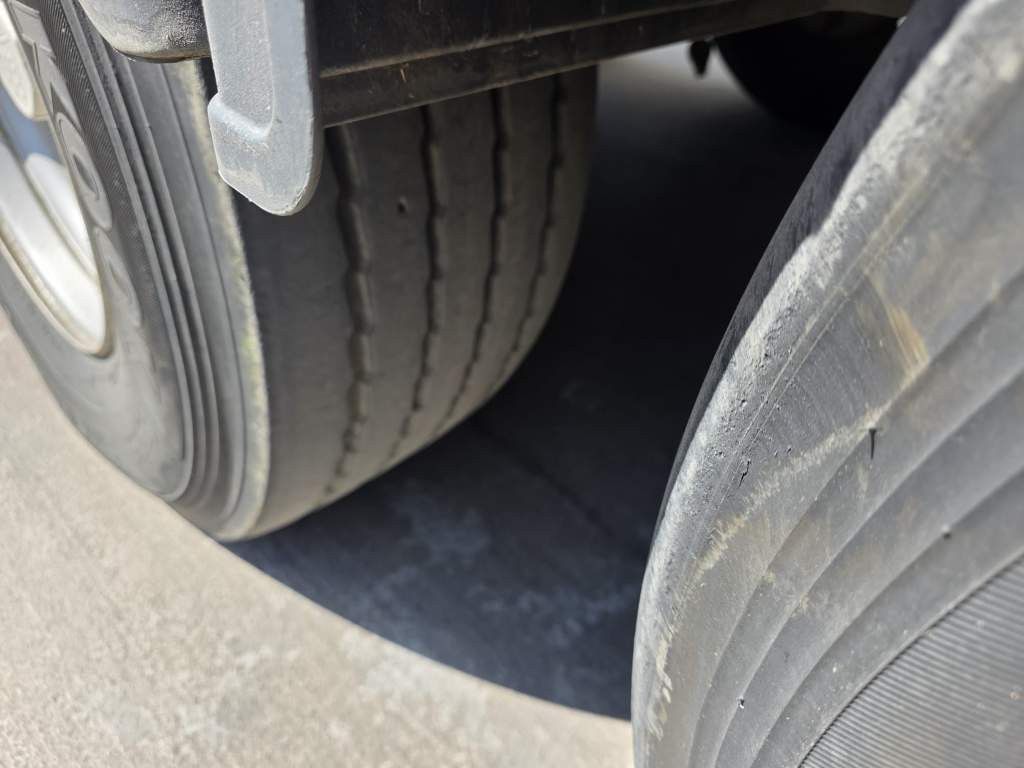 Fahrzeugabbildung Reisch Getreidekipper ca. 47 cbm, Kombi-Pendel-Klappe