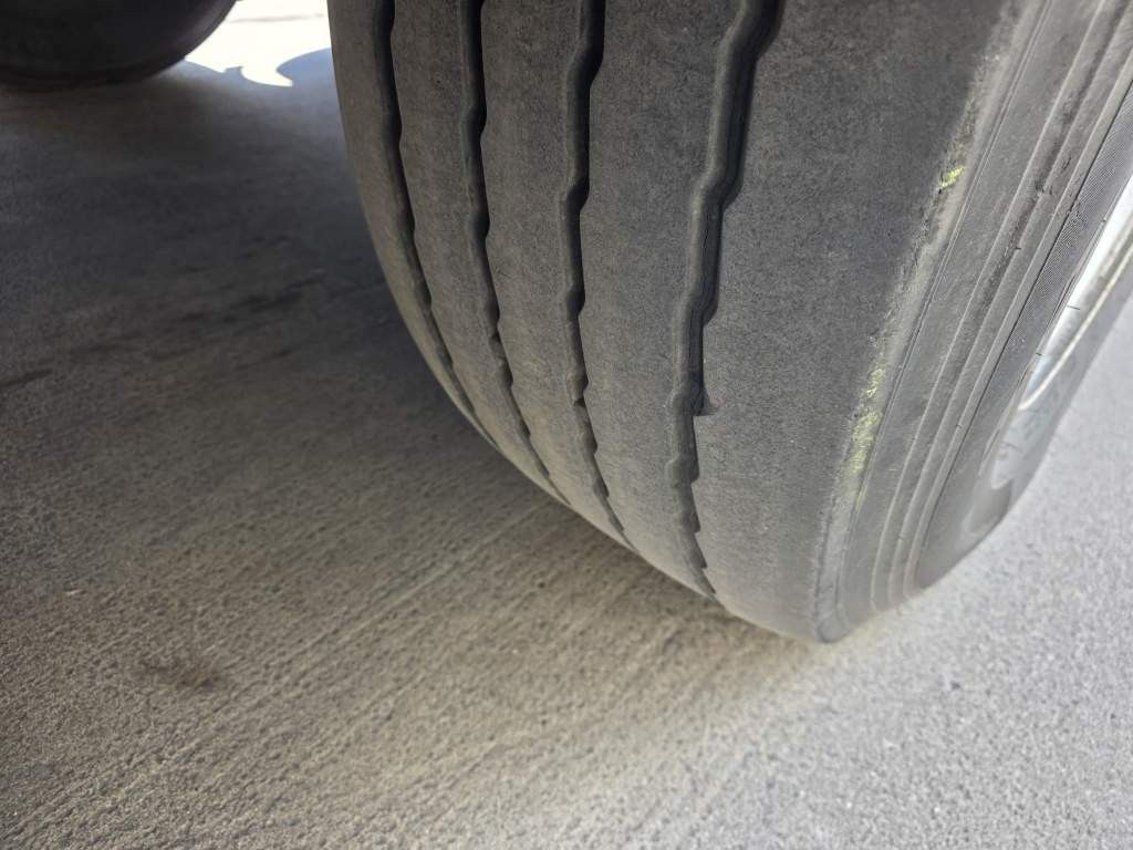 Fahrzeugabbildung Reisch Getreidekipper ca. 47 cbm, Kombi-Pendel-Klappe