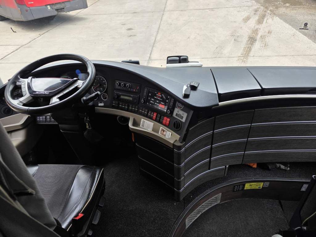 Fahrzeugabbildung Neoplan Skyliner,81+1+1,Hochdruckkühler neu ZF Intarder