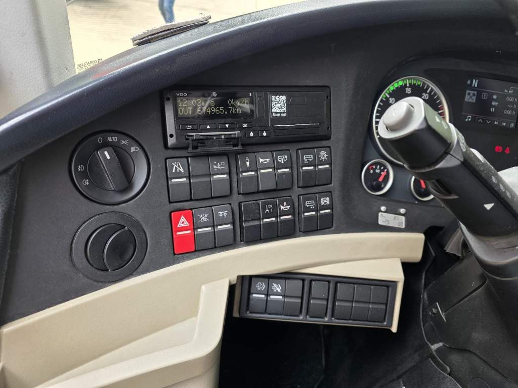 Fahrzeugabbildung Neoplan Skyliner,81+1+1,Hochdruckkühler neu ZF Intarder