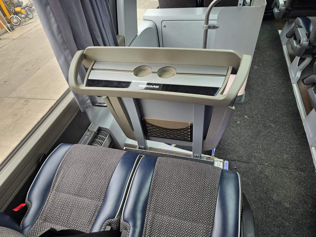 Fahrzeugabbildung Neoplan Skyliner,81+1+1,Hochdruckkühler neu ZF Intarder