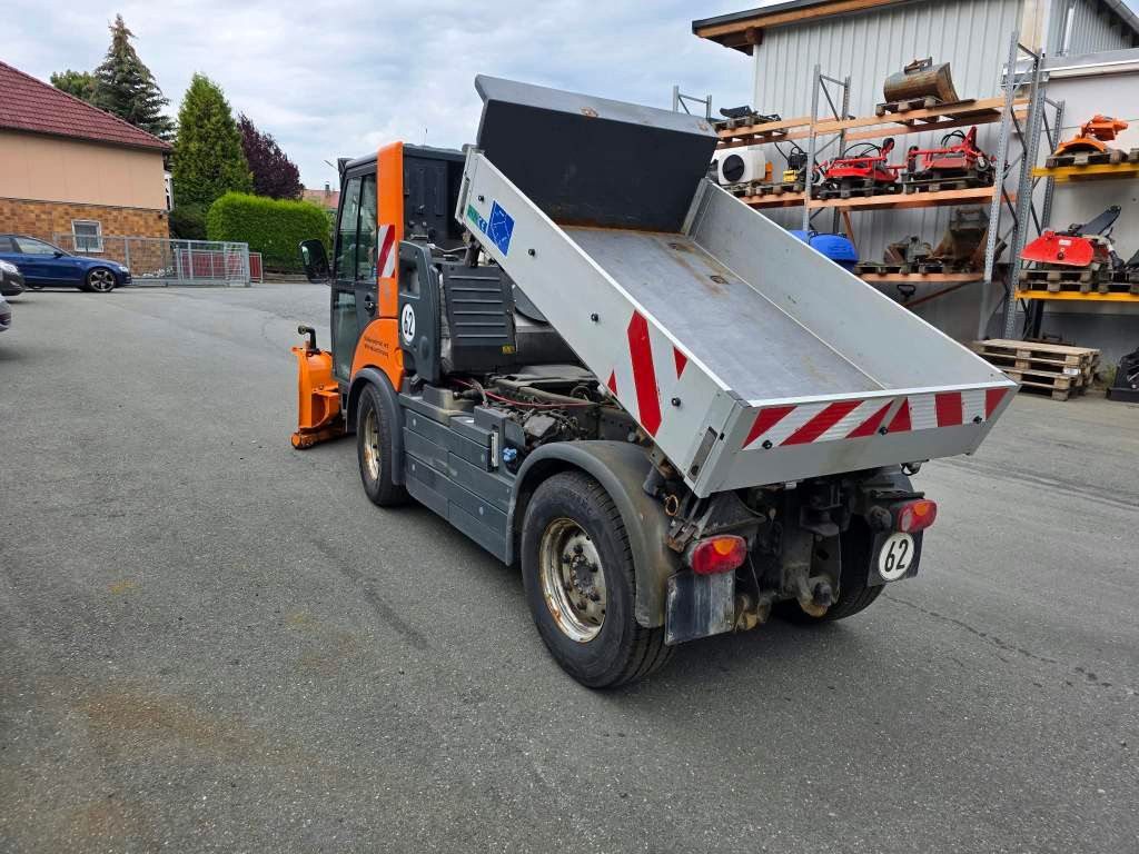 Fahrzeugabbildung Multicar M29C HK 4x4 mit Schneeschiebeschild, 3-S-Kipper
