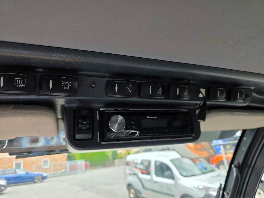Fahrzeugabbildung Multicar M29C HK 4x4 mit Schneeschiebeschild, 3-S-Kipper
