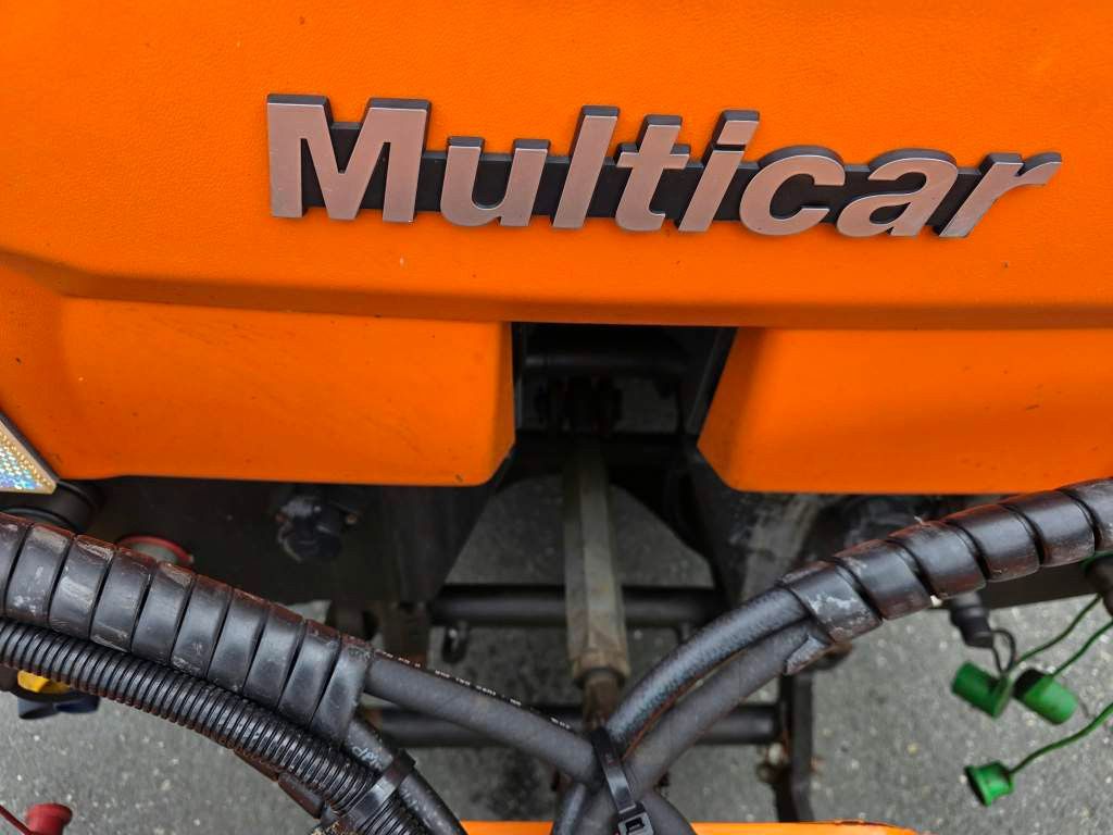 Fahrzeugabbildung Multicar M29C HK 4x4 mit Schneeschiebeschild, 3-S-Kipper