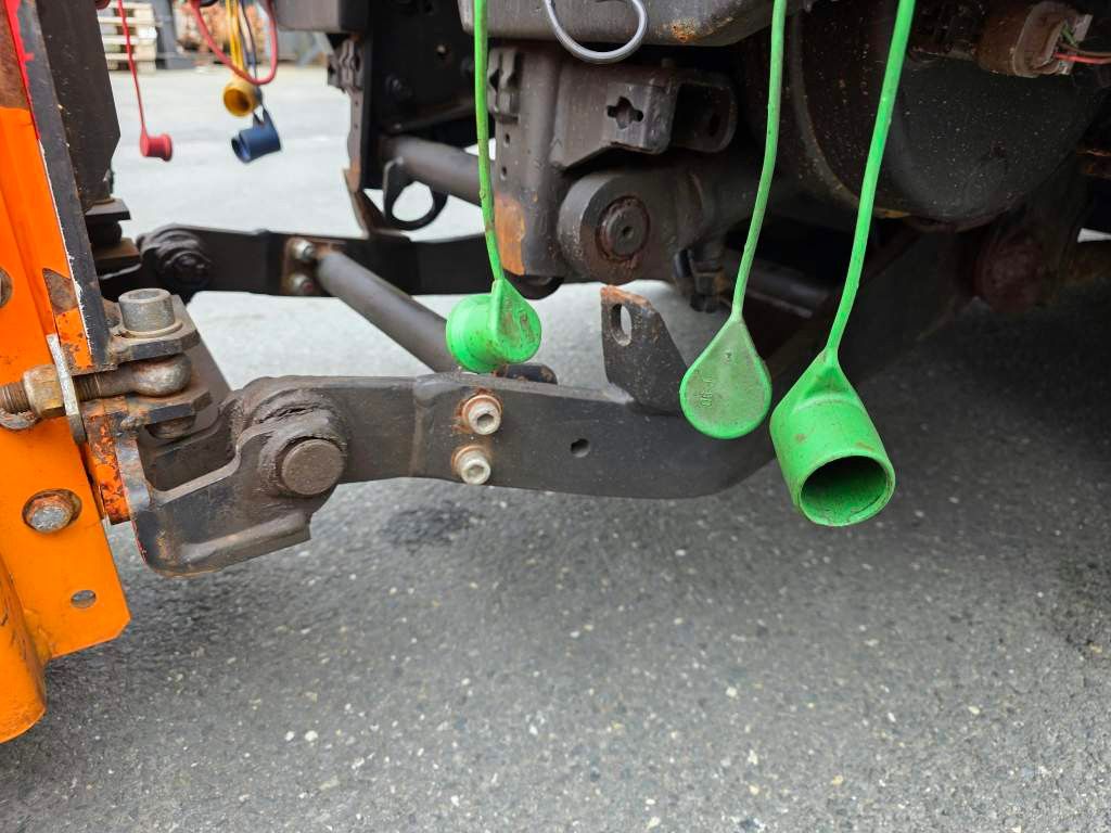 Fahrzeugabbildung Multicar M29C HK 4x4 mit Schneeschiebeschild, 3-S-Kipper