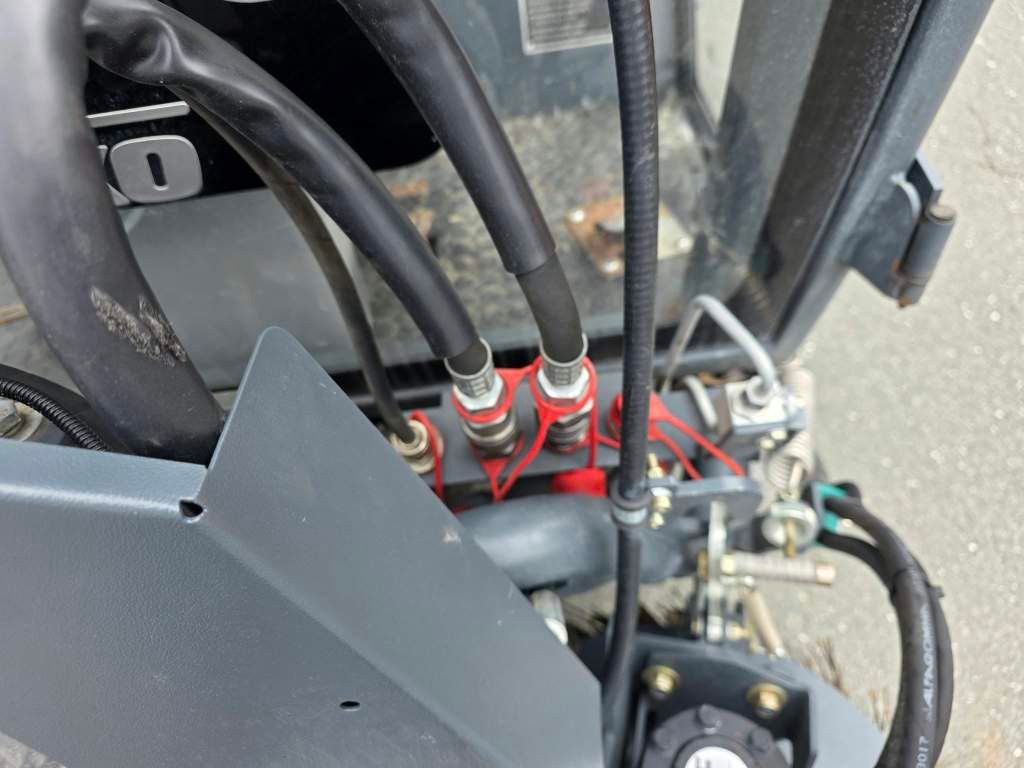 Fahrzeugabbildung Hako Citymaster 600 mit 2 Besen,Mähwerk,Winterdienst