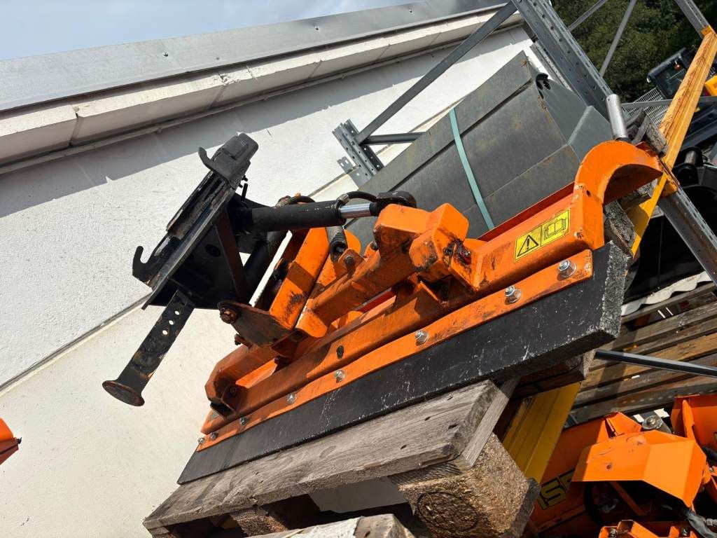 Fahrzeugabbildung Hako Citymaster 600 mit 2 Besen,Mähwerk,Winterdienst
