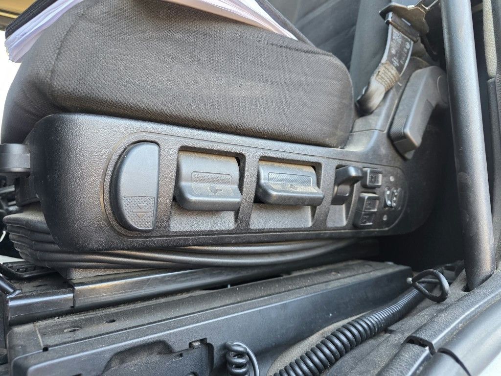 Fahrzeugabbildung Iveco 490 S-Way mit kleinem Unfallschaden, Retarder