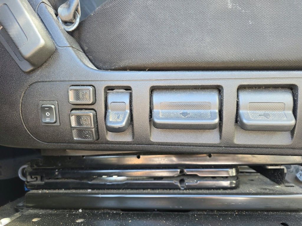 Fahrzeugabbildung Iveco 490 S-Way mit kleinem Unfallschaden, Retarder