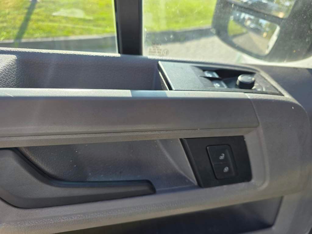 Fahrzeugabbildung Volkswagen Crafter Maxi lang & hoch,Unfallschaden Schweller