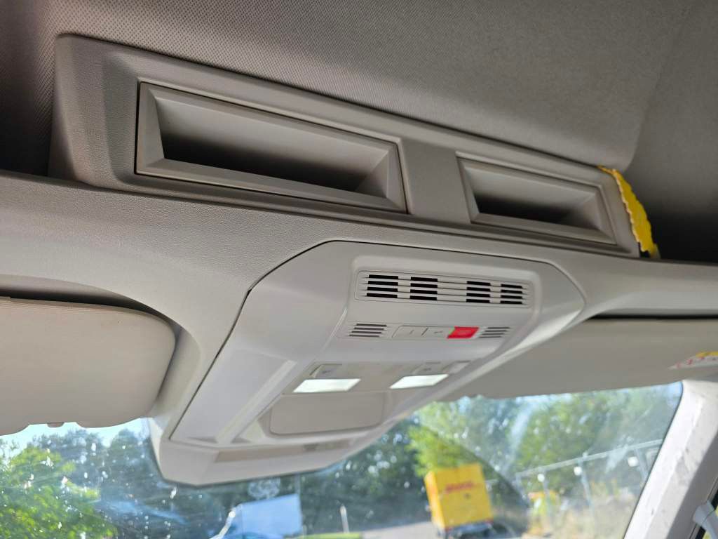 Fahrzeugabbildung Volkswagen Crafter Maxi lang & hoch,Unfallschaden Schweller