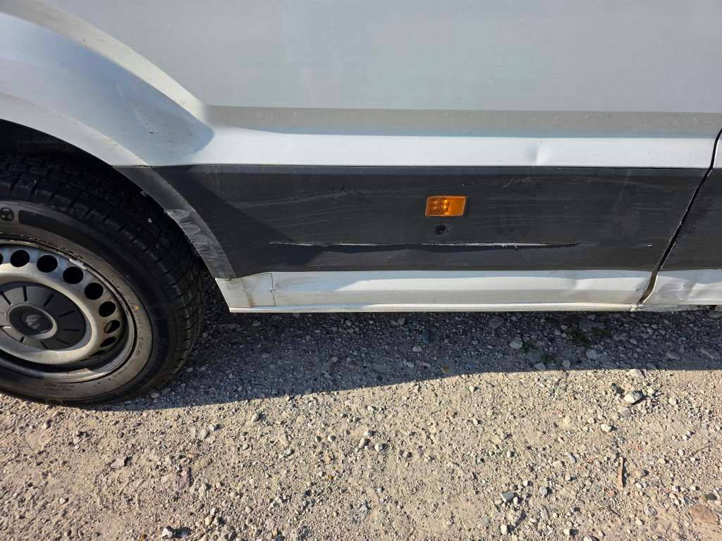Fahrzeugabbildung Volkswagen Crafter Maxi lang & hoch,Unfallschaden Schweller