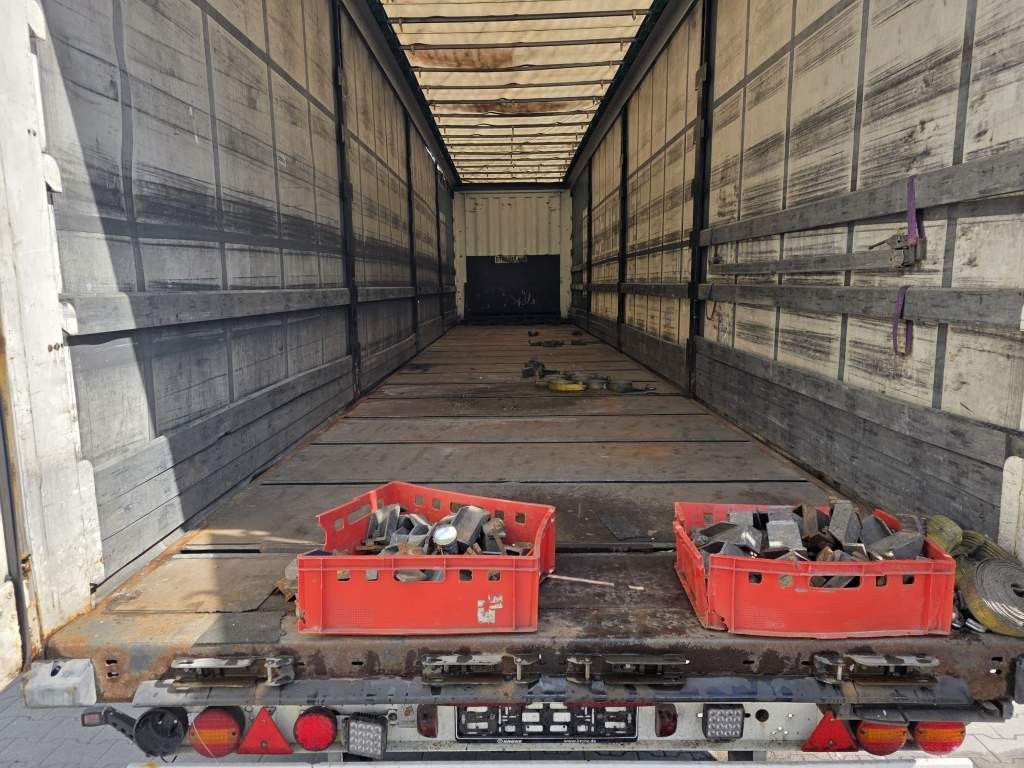 Fahrzeugabbildung Krone Gardine Lowliner, Joloda-Schienen, Hubdach