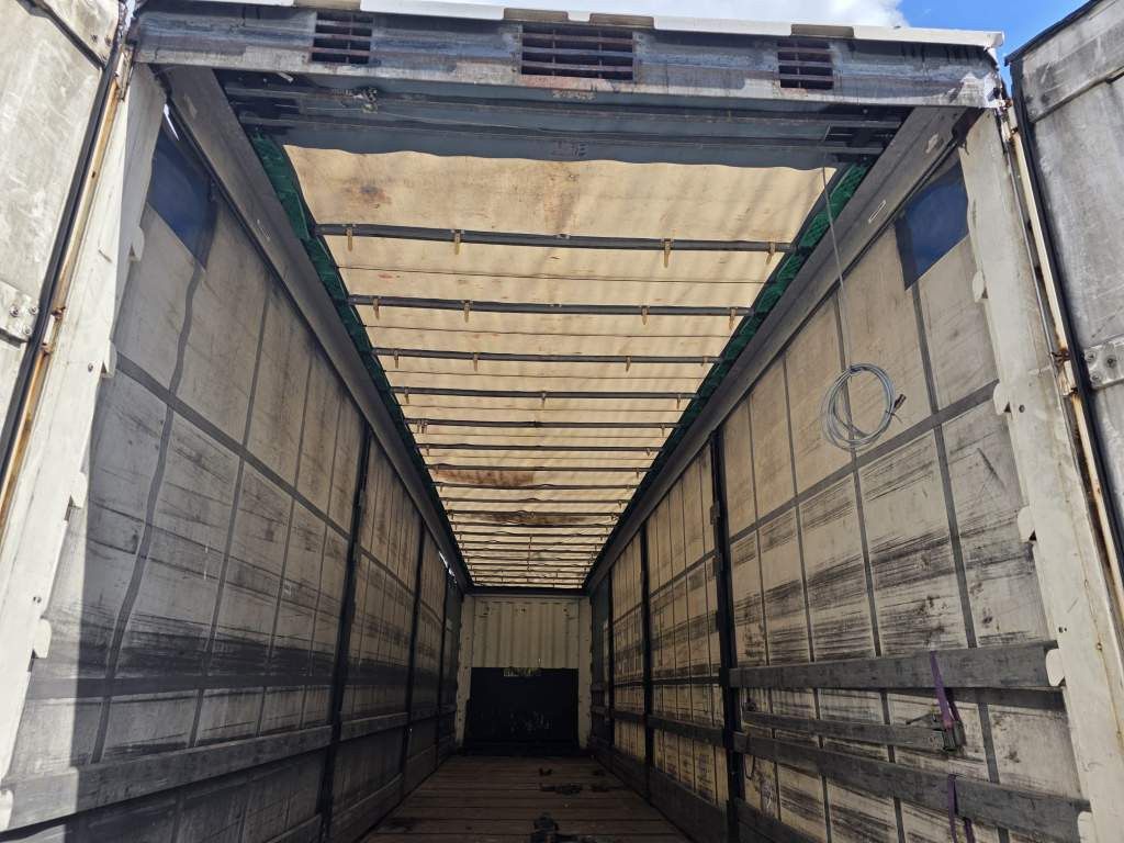 Fahrzeugabbildung Krone Gardine Lowliner, Joloda-Schienen, Hubdach