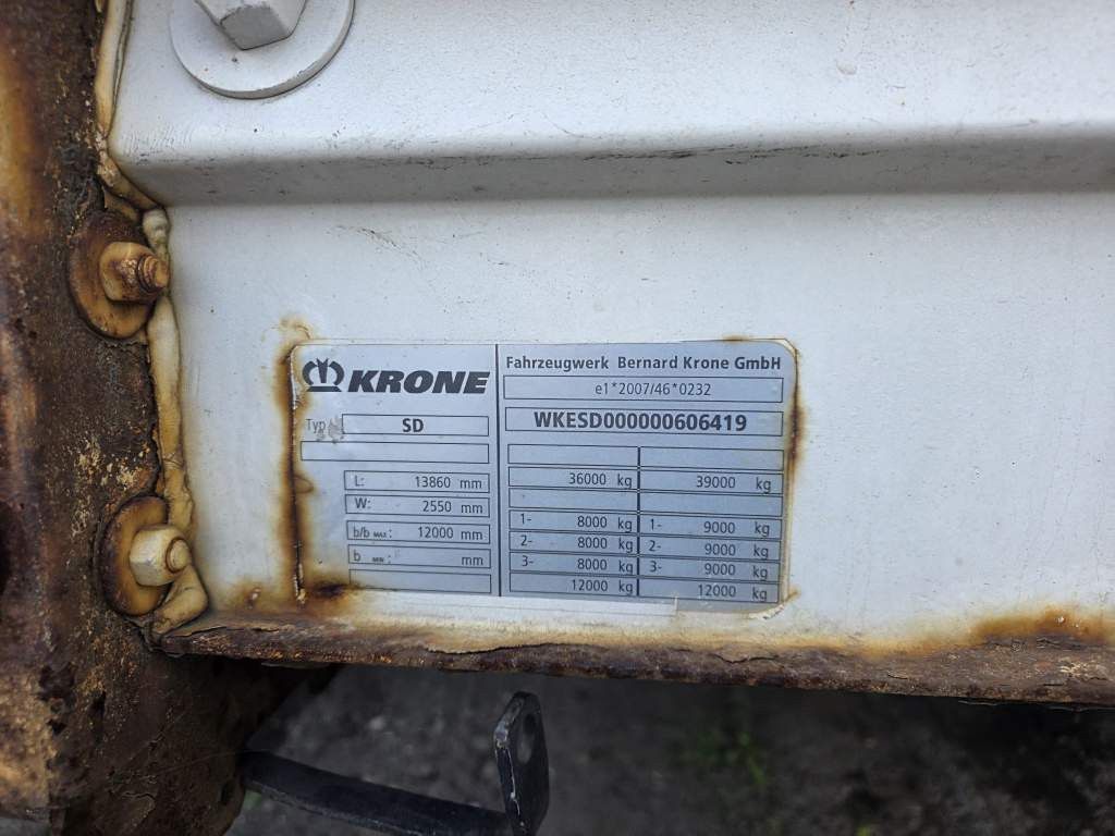 Fahrzeugabbildung Krone Gardine Lowliner, Joloda-Schienen, Hubdach