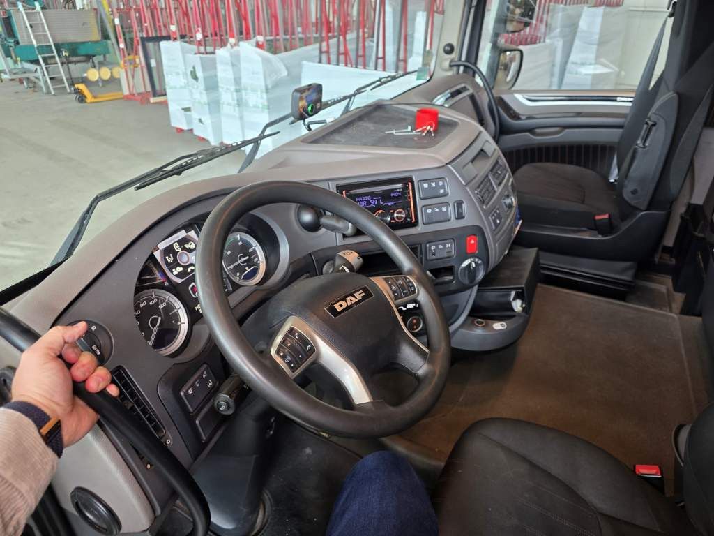 Fahrzeugabbildung DAF XF 480 SSC, Standklima, Intarder, Kühlschrank