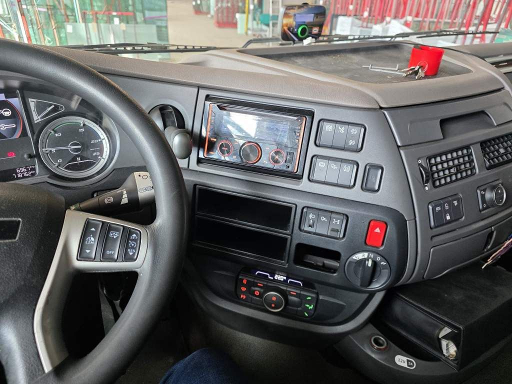 Fahrzeugabbildung DAF XF 480 SSC, Standklima, Intarder, Kühlschrank