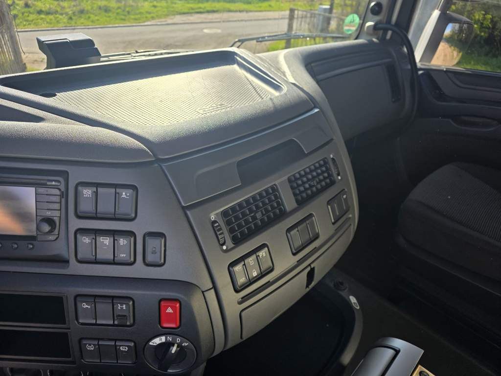 Fahrzeugabbildung DAF XF 460 SSC, Retrader, Standklima, Euro 6