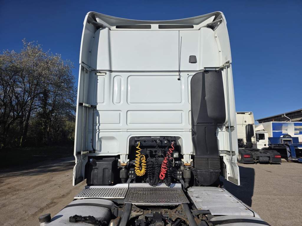 Fahrzeugabbildung DAF XF 460 SSC, Retrader, Standklima, Euro 6
