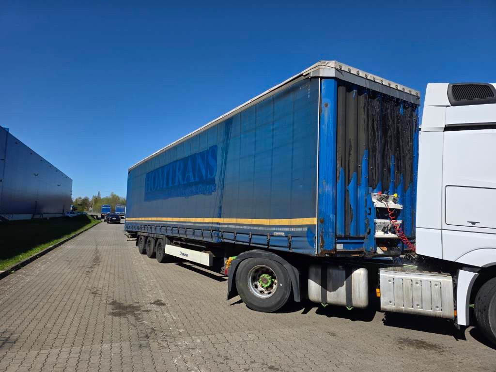 Fahrzeugabbildung Krone Mega Gardine mit Hubdach,Pal-Anschlag li+re