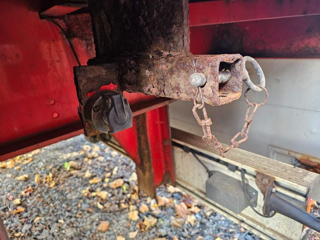 Fahrzeugabbildung Renders Bordwandsattel, Lift, 4 x Steckdose für Verbreit