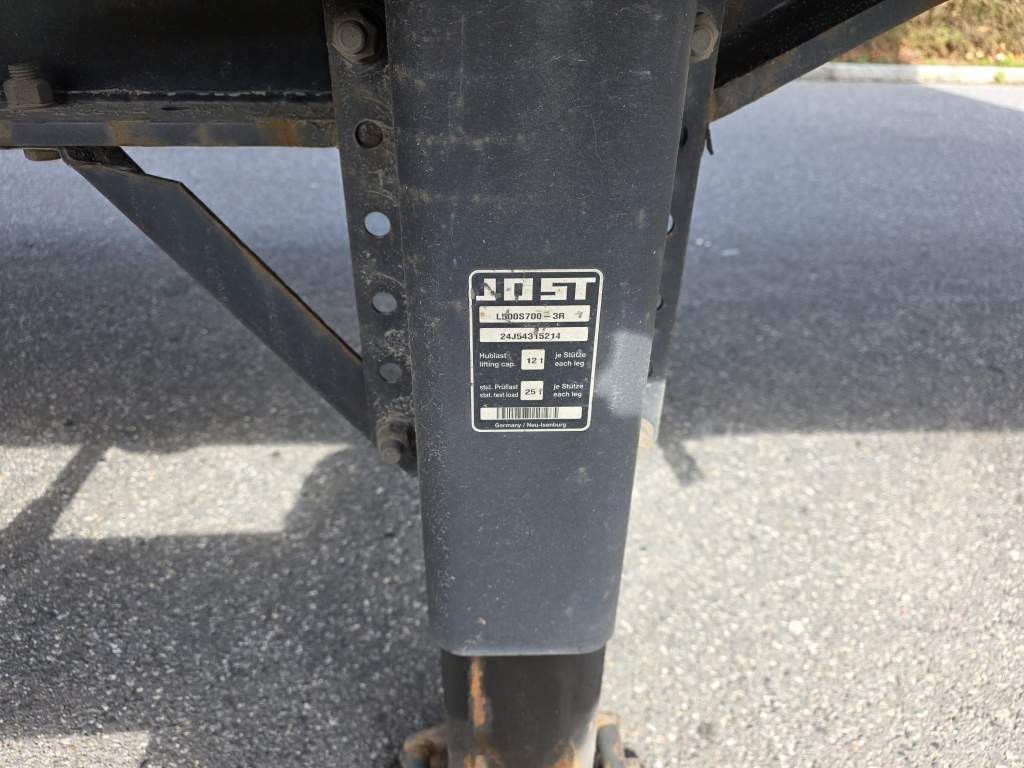 Fahrzeugabbildung Krone Joloda Mega Gardine, Lift, Hubdach