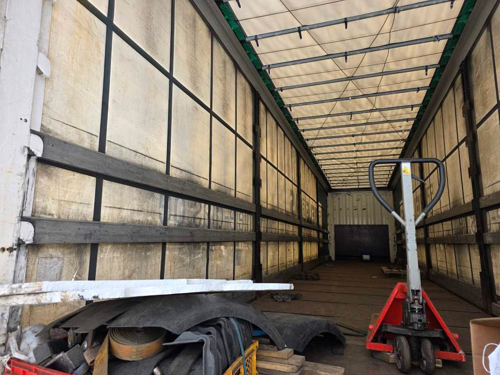 Fahrzeugabbildung Krone Joloda Mega Gardine, Lift, Hubdach