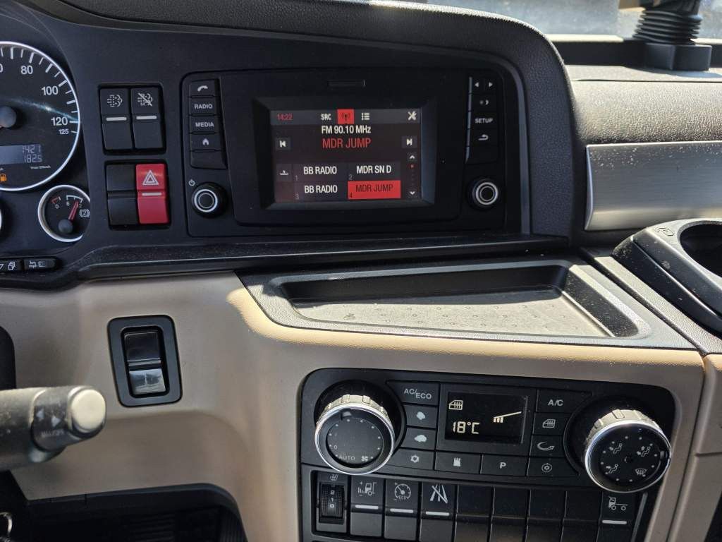 Fahrzeugabbildung MAN 18.500 TGX, retarder, Doppeltank