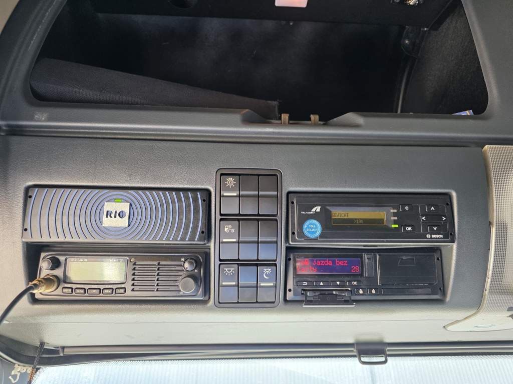 Fahrzeugabbildung MAN 18.500 TGX, retarder, Doppeltank