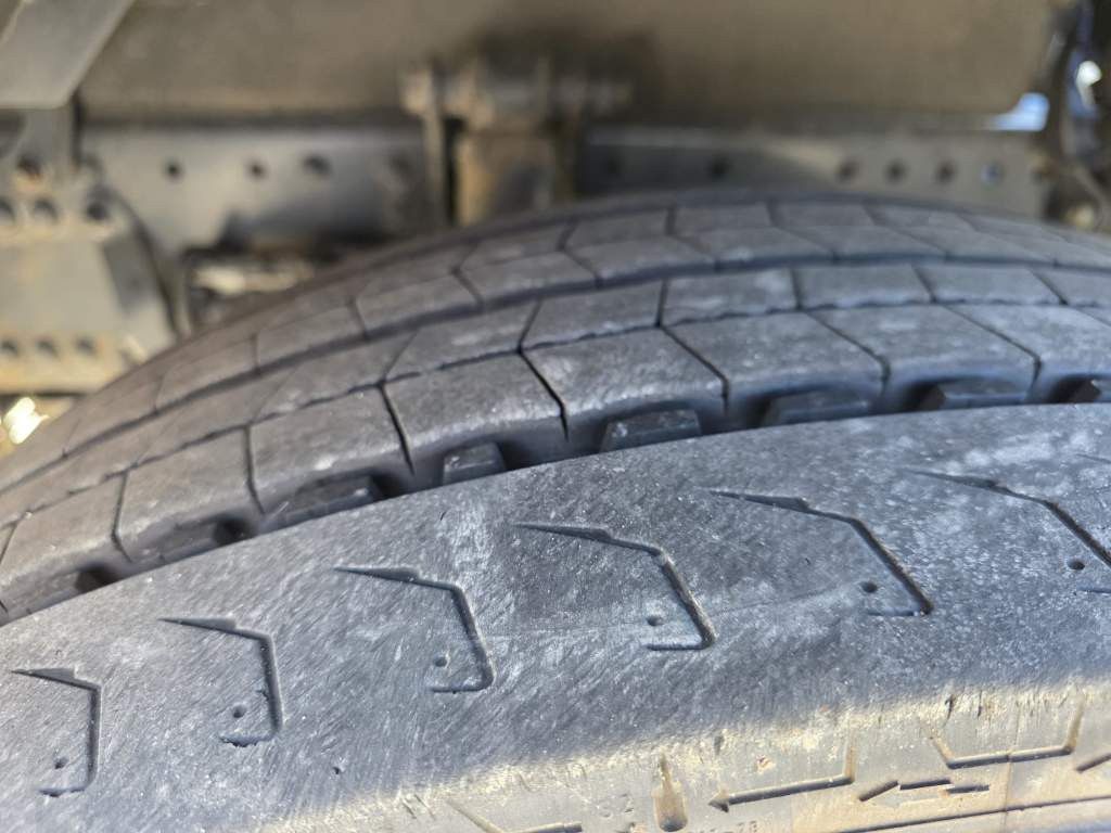 Fahrzeugabbildung MAN 18.500 TGX, retarder, Doppeltank