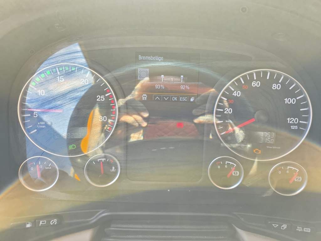 Fahrzeugabbildung MAN 18.500 TGX, Standklima, Euro 6m Standard