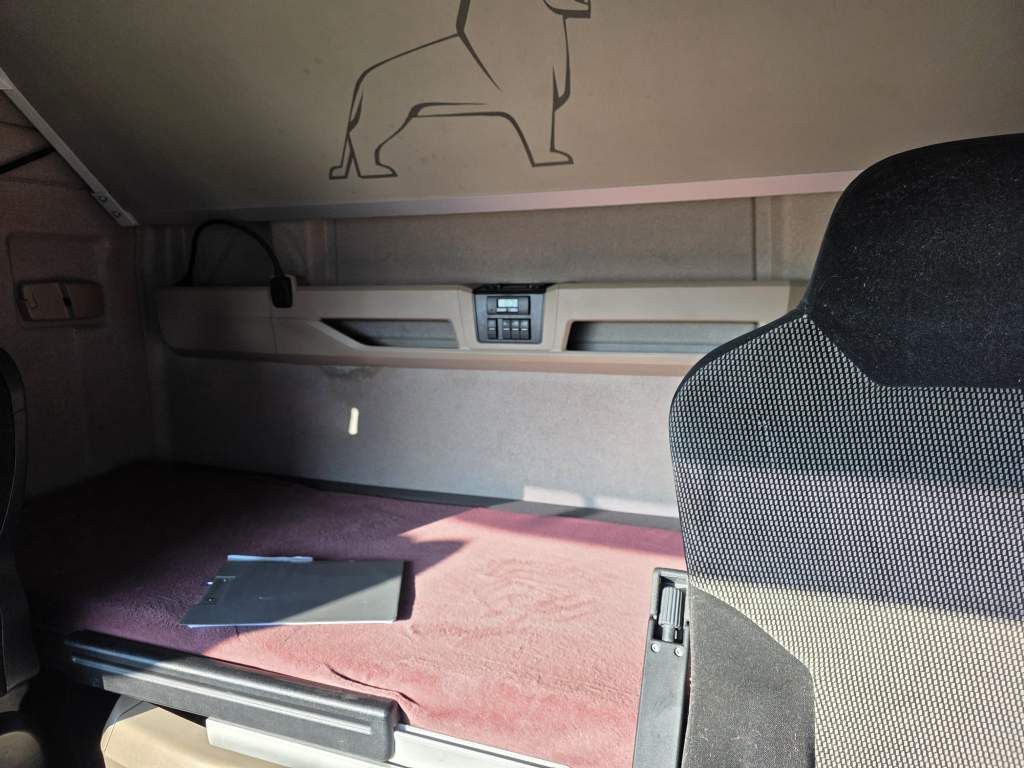 Fahrzeugabbildung MAN 18.500 TGX, Standklima, Euro 6m Standard