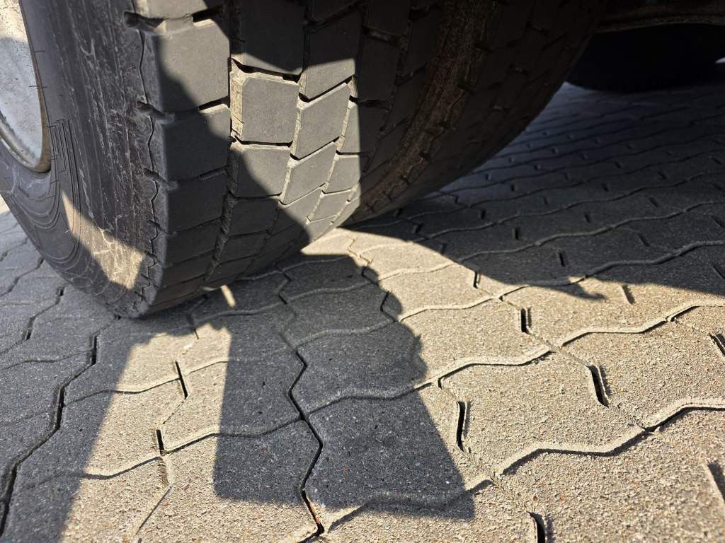 Fahrzeugabbildung MAN 18.500 TGX, Standklima, Euro 6m Standard