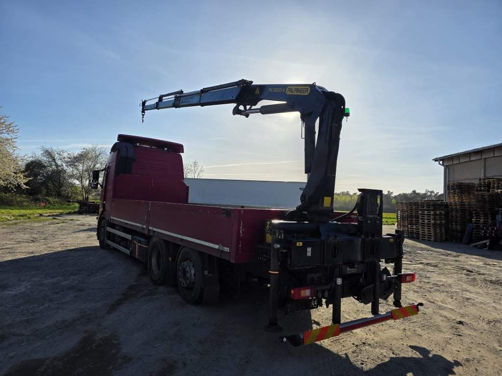 Fahrzeugabbildung Volvo FH 460 Globe Baustoffpritsche mit Kran Palfinger