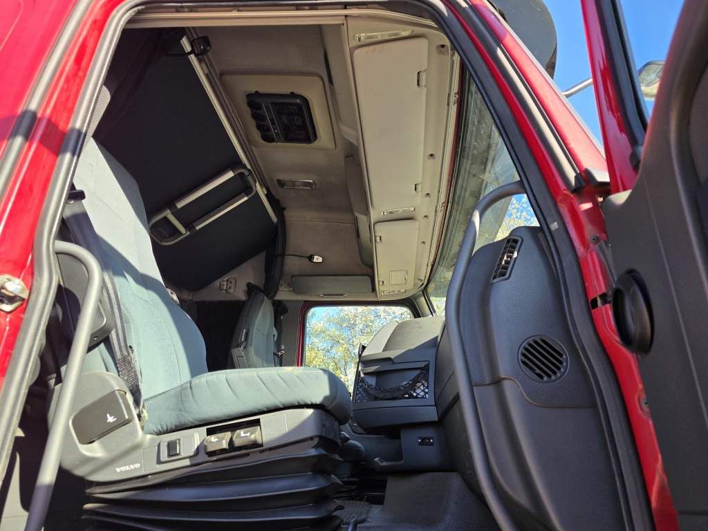 Fahrzeugabbildung Volvo FH 460 Globe Baustoffpritsche mit Kran Palfinger