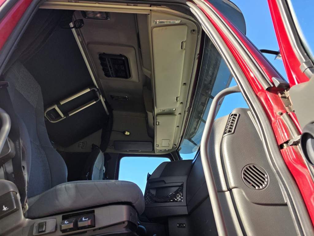 Fahrzeugabbildung Volvo FH 460 Globe Baustoffpritsche mit Kran Palfinger