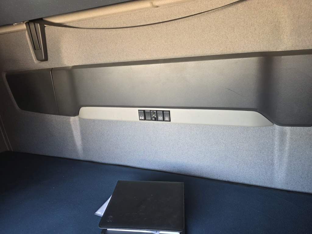 Fahrzeugabbildung Volvo FH 460 Globe Baustoffpritsche mit Kran Palfinger