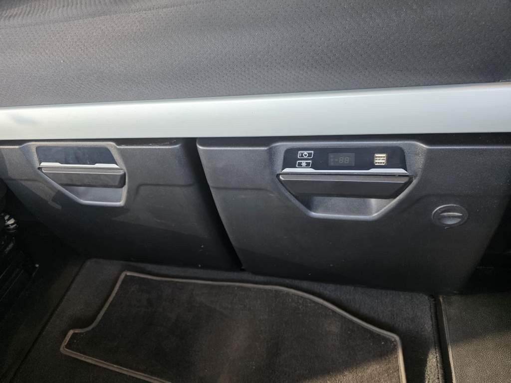 Fahrzeugabbildung Iveco 480 S-Way, Retarder, Klima Automat, 2 Kreis-Hydr