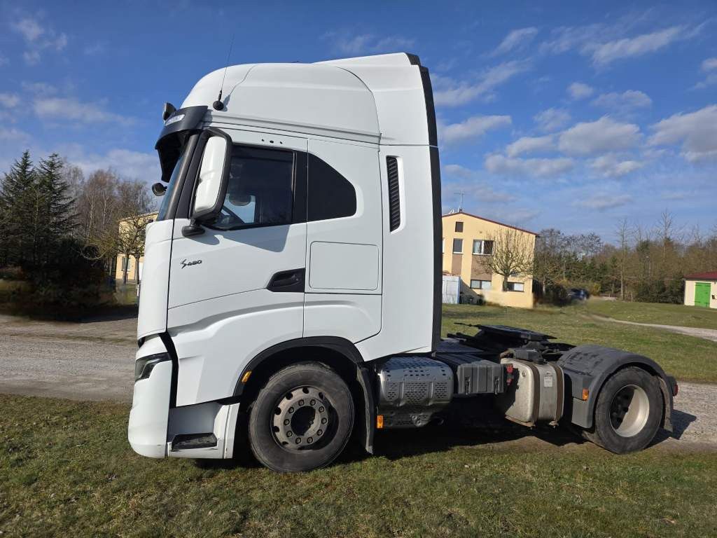 Fahrzeugabbildung Iveco 480 S-Way, Retarder, Klima Automat, 2 Kreis-Hydr