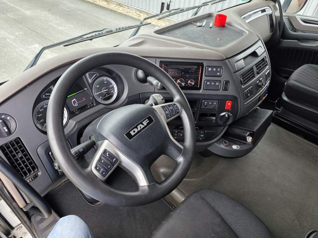 Fahrzeugabbildung DAF XF 480 SSC,Standklima,Intarder mit Krone Gardine