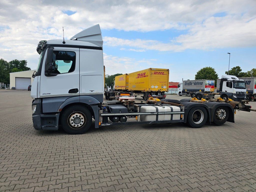 Fahrzeugabbildung Mercedes-Benz 2545 BDF Twistlook, Klima, Euro 6, 2 x AHK