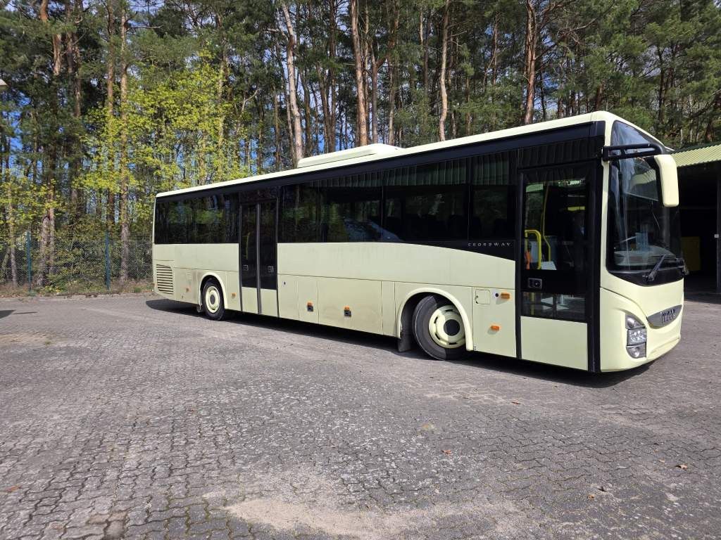 Iveco Crossway 55+1+1+26, Retarder