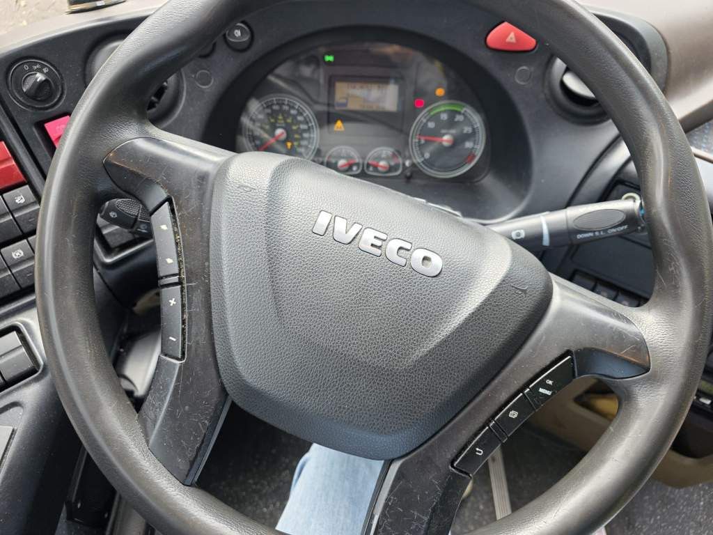 Fahrzeugabbildung Iveco Crossway 55+1+1+26, Retarder