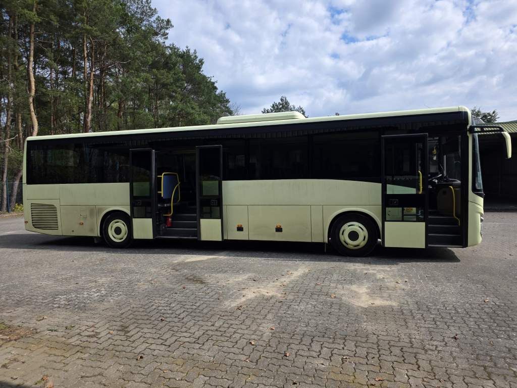 Fahrzeugabbildung Iveco Crossway 55+1+1+26, Retarder
